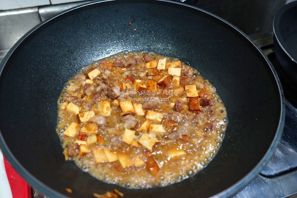 Amanda食譜,榨菜毛豆炒肉丁,榨菜炒毛豆,榨菜炒肉丁,毛豆炒肉丁,毛豆炒豆乾,毛豆炒豬肉,絞肉炒毛豆,豆乾炒豬肉,豬肉炒毛豆,豬肉炒豆乾,食譜 @Amanda生活美食料理