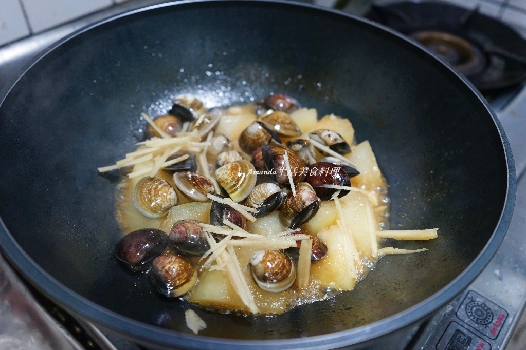 Amanda食譜,一鍋炒,一鍋煮,便當菜,冬瓜料理,海鮮,紅燒冬瓜,紅燒冬瓜蛤蜊,紅燒蛤蜊冬瓜,蛤蜊料理,食譜 @Amanda生活美食料理