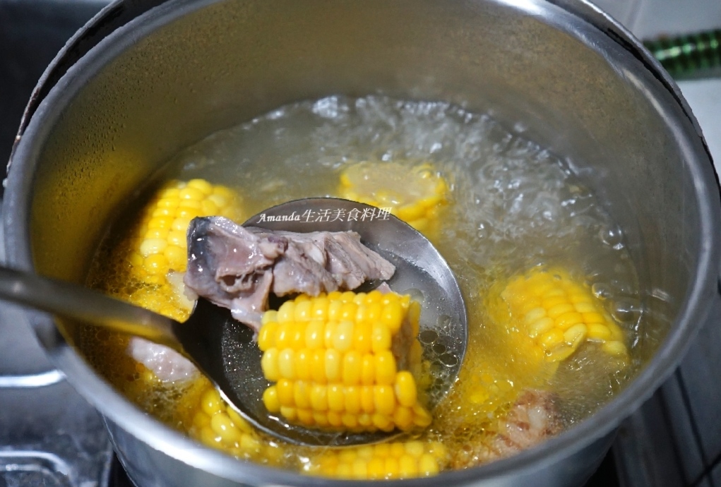 胡椒蔬菜雞湯,胡椒蛤蜊蔬菜雞湯,胡椒蛤蜊雞湯,胡椒雞湯,蔬菜胡椒雞湯,蔬菜蛤蜊雞湯,蛤蜊胡椒雞湯,蛤蜊蔬菜胡椒雞湯,蛤蜊蔬菜雞湯,雞湯,食譜 @Amanda生活美食料理